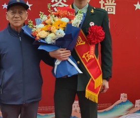 半岛体育app下载-“看站姿就不像当过兵的！”家长炫耀特种兵儿子，败露后惨遭打脸